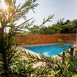 Hotel Rukim *