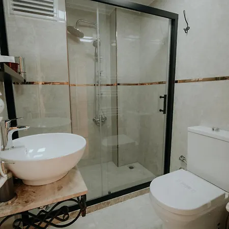 Rukim Hotel *